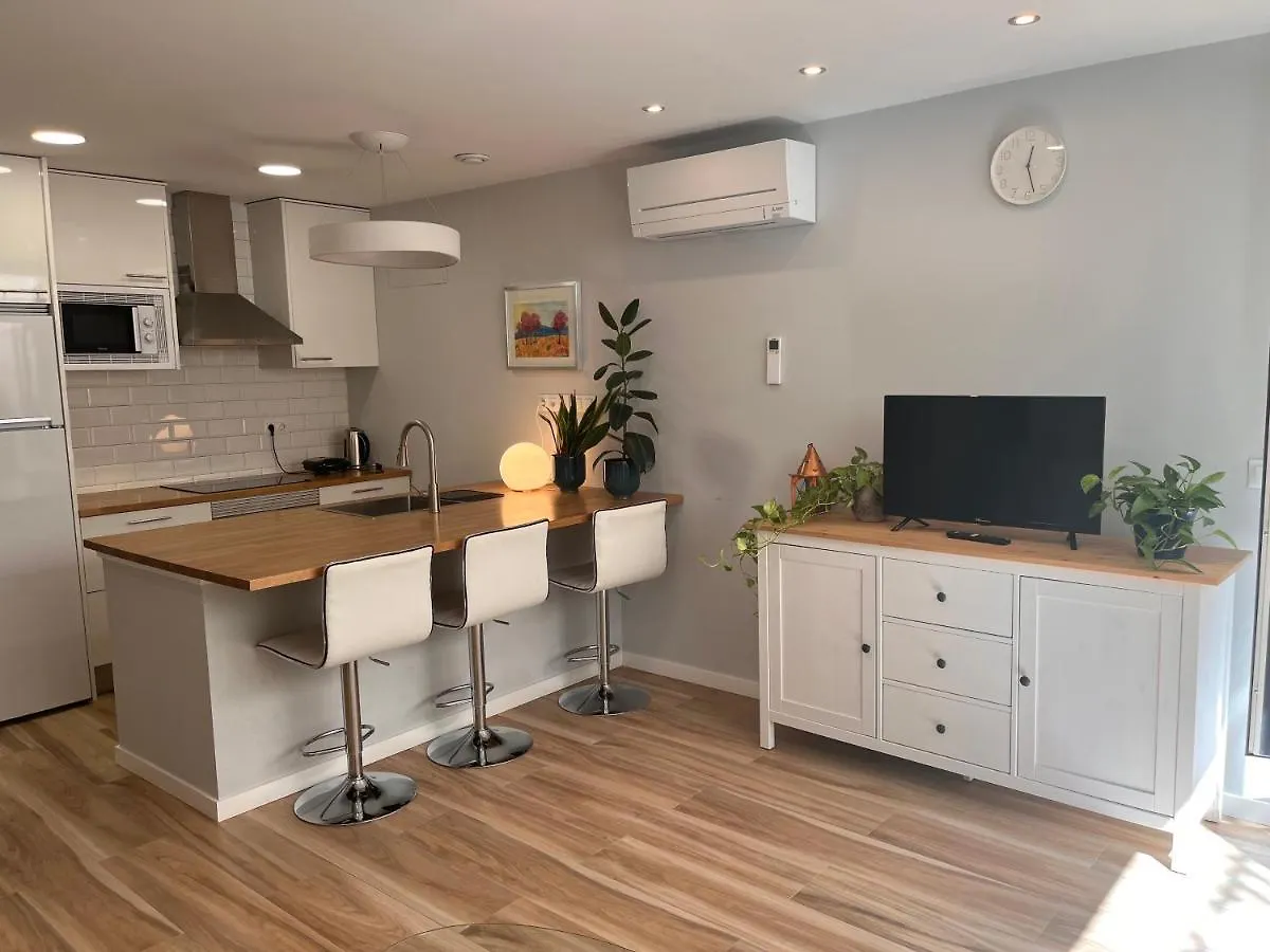 Modern Studio By The Airport-Ifema Madrid 0*,